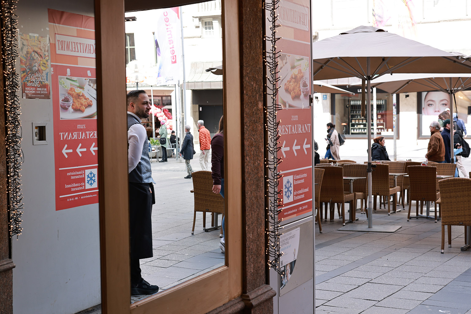 Der gemütliche Schankhof vom Schnitzelwirt München